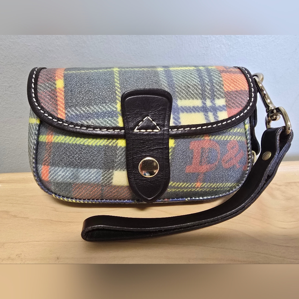 DOONEY & BOURKE Multicolor Plaid Wristlet Coated Canvas
